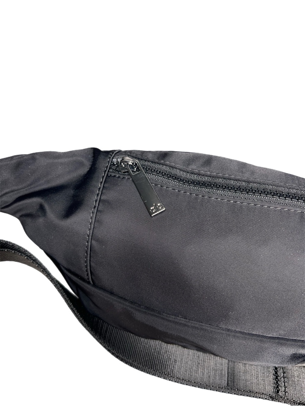ALO Yoga Black Crossbody Belt Bag - Picture 4 of 6